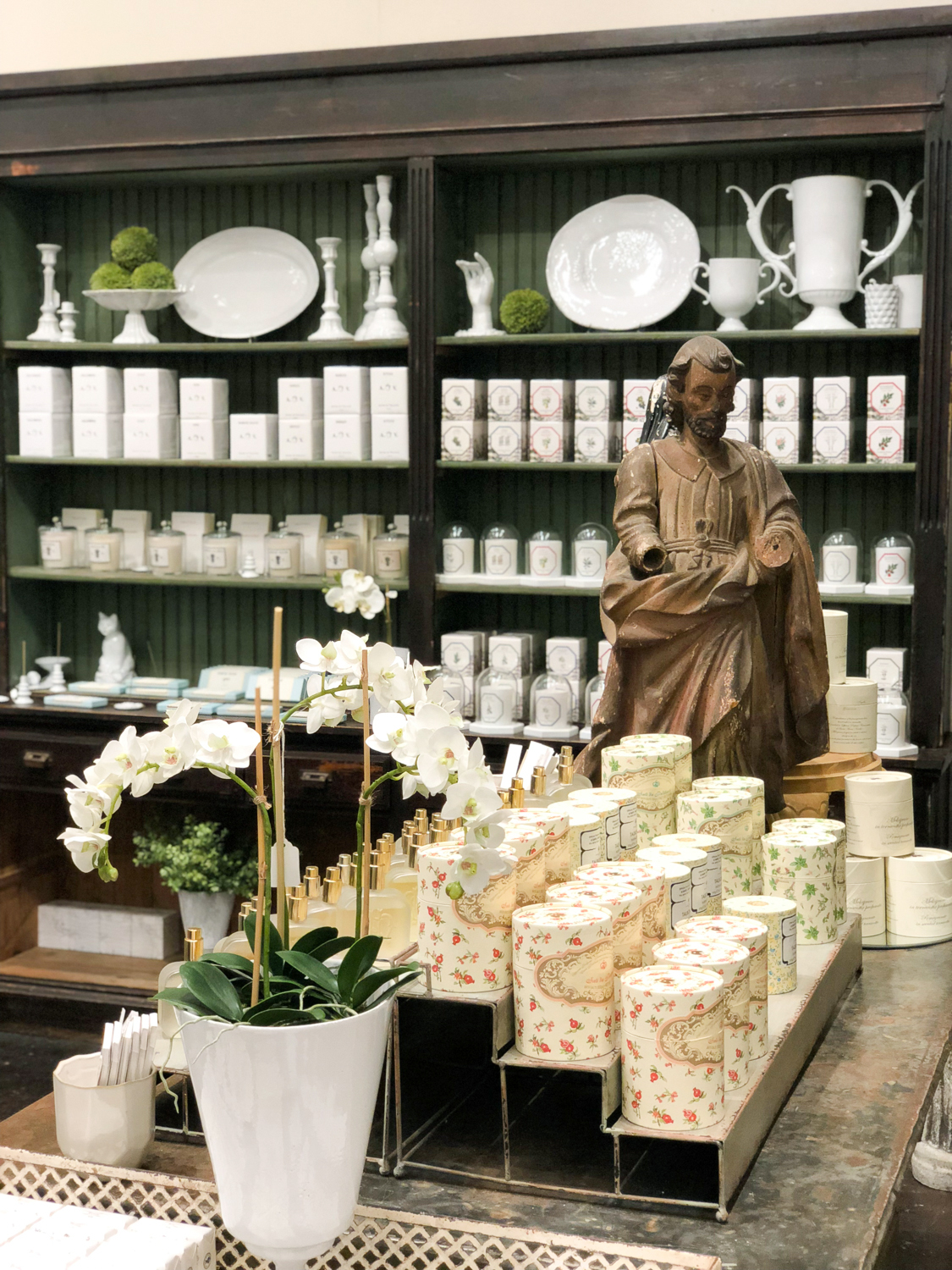 to Modern Furniture, Gifts, Apothecary & Gift